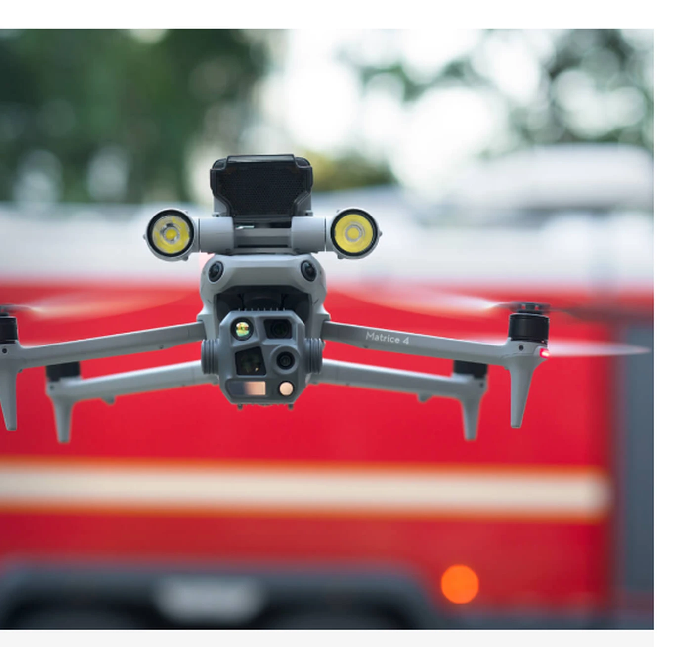 DJI Matrice 4T hőképes megfigyeléshez és beavatkozáshoz
